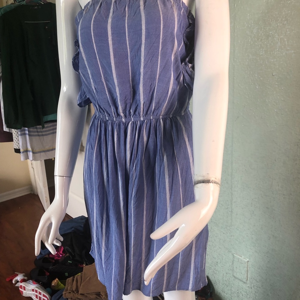 Dress - Picture 2 of 3